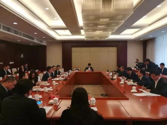 　雄安新区与阿里巴巴集团举行对接会。原付川摄